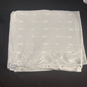 Soft Arrow Pattern Kids Blanket